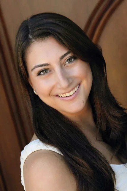 Big titty Congresswoman Sara Jacobs- this thicc brunette slut needs those milkers motorboated. #RhCyl3FB